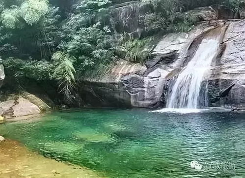 四、 夏霖九天银瀑——自然界的“泼水节”现场版