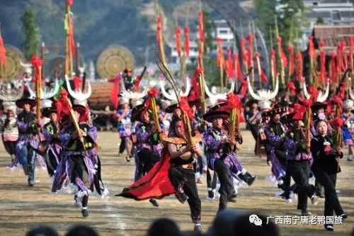 苗年节：苗族传统盛事，起源悠久，庆祝丰收，传承文化！
