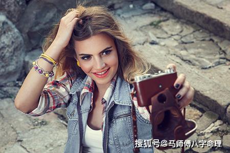 如何通过八字预测另一半的身高长相及家庭背景？