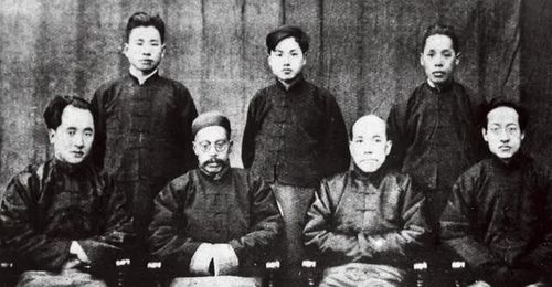 二、 古代英雄——留下的痕迹与失落