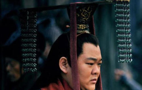 其实真实相很简洁——
关键在于细节的处理！是不是呢？谁了解呢？反正我就是这么觉得滴~
            据说当时诸葛亮还特意嘱咐过：“此人可交！”——于是乎， 刘禅就这样被诸葛亮带走了……（此处省略1000字）至于后面发生了啥，那就不在本篇探讨范围之内咯~
对此，你怎么看呢？
欢迎在评论区留言分享你的观点哦~
                更更多相关内容， 请关注我们的公众号哦~
我们会定期更崭新更更多有意思、有料、有较深度的话题和内容哦~
么么哒~
扫描上方二维码，即可关注我们哦~
                let we go!go!go!