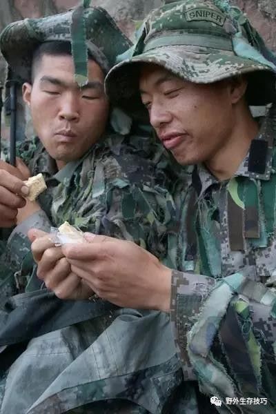 三、 舌尖上的狂想曲：回民街 – 美食的天堂
