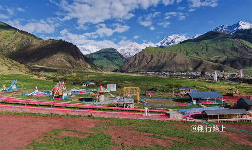 天山托木尔景区塔村：跳舞跳到腿抽筋