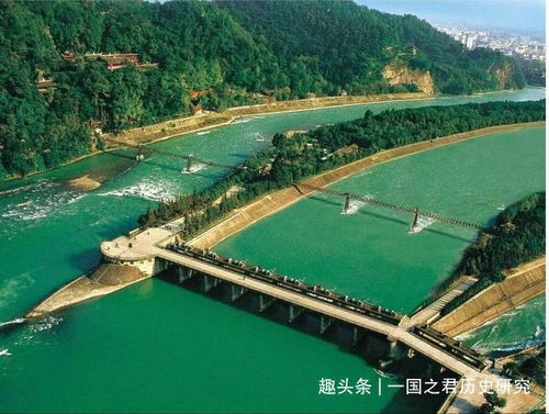 秦巴民俗村：老古董玩出新花样