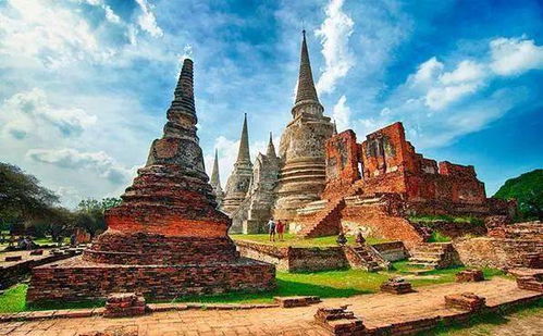 泰国旅游的真相：那些必游景点清单真的值得你排队三小时吗？