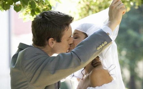 如何通过三世书测婚烟八字算命和八字测个人姻缘来预测我的婚姻运势？