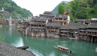 1. 吊脚楼：传统方式民居的魅力