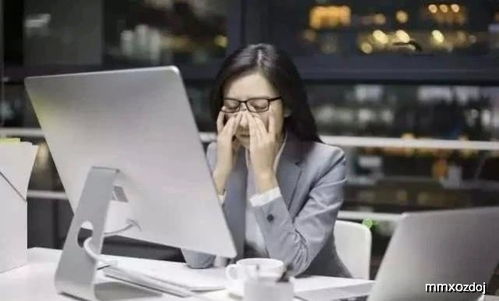 “谁也不得罪”策略：谨言慎行