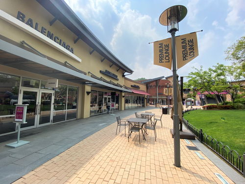 锦华购物广场：县城里的黑马