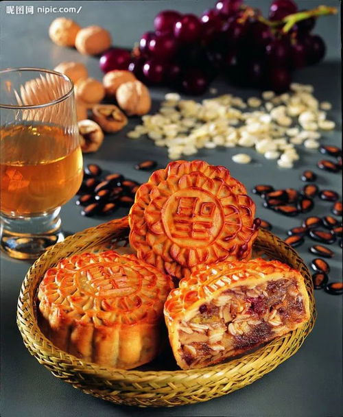 中秋月饼，团圆味浓，文化传承，味蕾盛宴