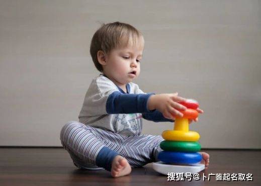 虎年女宝宝取名，有没有什么好听的生肖虎女孩名字建议呢？