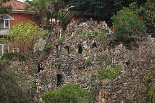 2. 江西临川县：文化名流？我看是鬼魂附体！