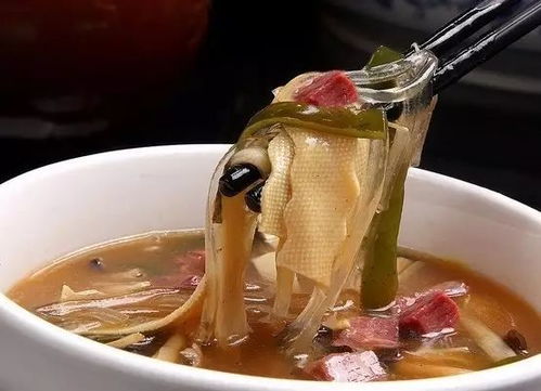 1. 胡辣汤：香辣诱惑唤醒味蕾