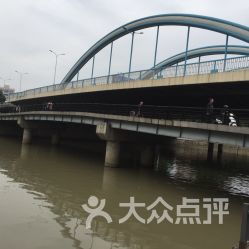 下桥河：