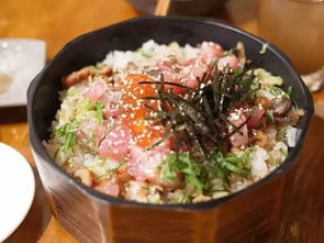 一、 周边美食概览：从剧院到赛车场