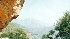 悬崖民宿：800块的厕所景观房