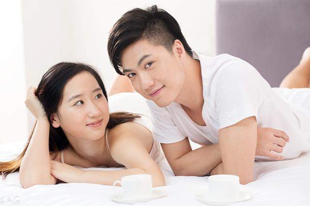 如何通过八字分析八字中显示妻子有钱的八字信息？