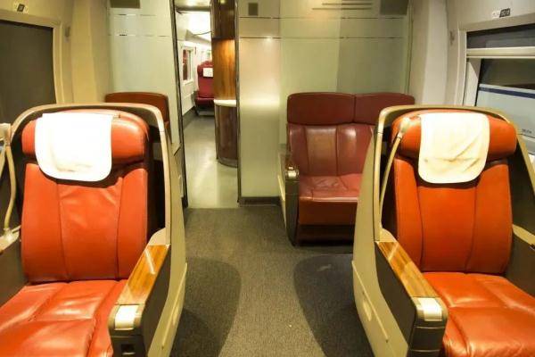 商务座的凡尔赛时刻