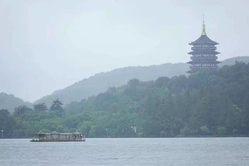一、 探寻杭州的魅力：年轻群体就业机会崭新起点