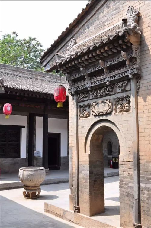 建筑风格：传统与实用并存