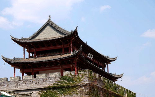 走进建水古城， 穿越时空的走廊