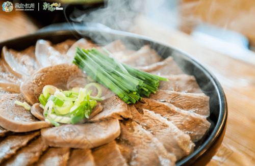 三、美食之旅：品尝漯河特色美食（吃到扶墙出）