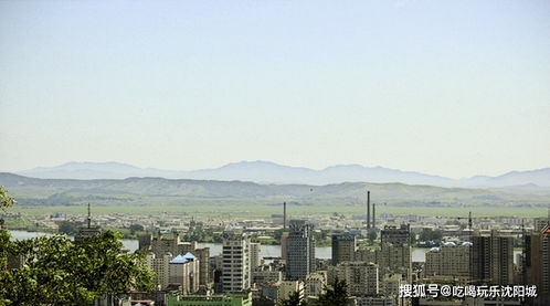 建筑群与天然周边环境交错