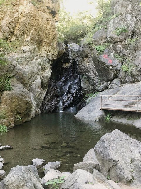 景点简介：京西十八潭——精致的奇险天然风景。