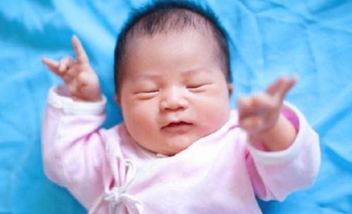 杨姓八月出生的女孩小兔宝宝，起名有什么好建议吗？