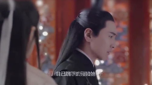 情感的迷雾：炎热爱、 反感与无奈