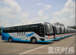 震惊！908路公交竟成人体压缩器