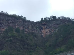穿岩十九峰风景名胜区：探寻浙东张家界的奇幻之旅