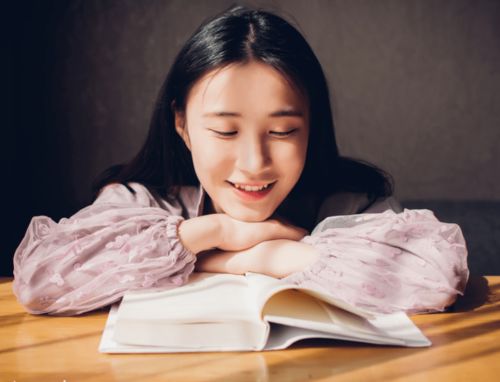 八字起名算命可信吗？谢咏老师八字起名讲解视频靠谱吗？