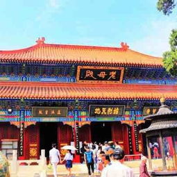 历史持续发展渊源：从温泉到皇宫再到战场