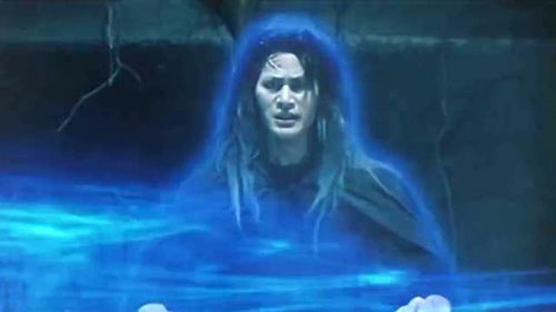 序章：奶奶的算命摊