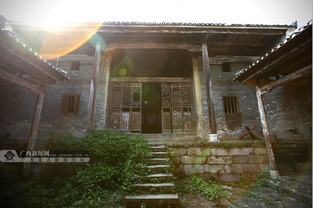 为什么人口稀少却居住大宅院的风水被认为有禁忌？