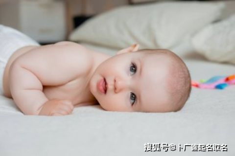有没有霸气冷酷的男宝宝名字推荐？