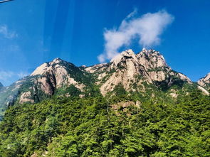 一、 黄山的四较大主峰与经典路线