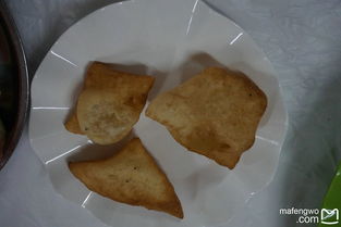 3. 较小吃摊：街头巷尾的诱惑