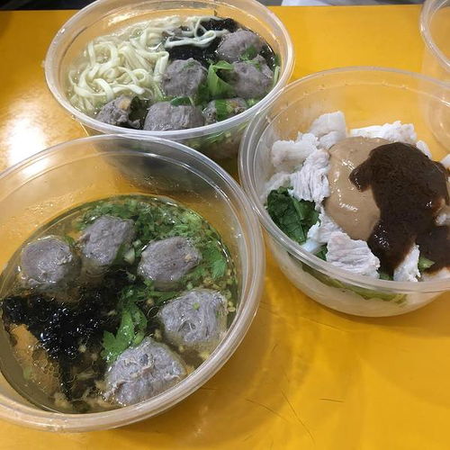 吉隆的美食：舌尖上的诱惑