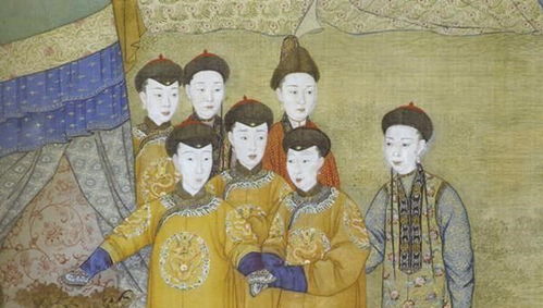 清朝皇帝与皇后的衣服特点