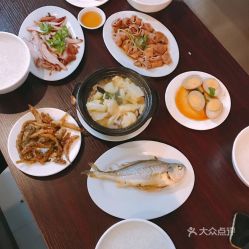 - 一碗炎热乎乎的粥—早起必备 -