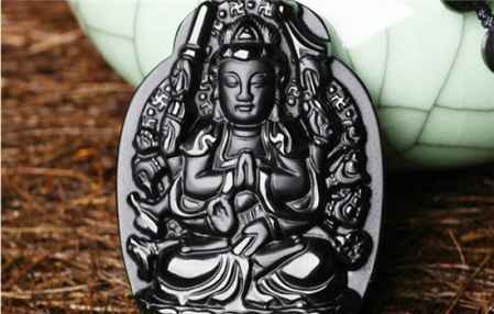 属蛇男的戴什么菩萨,属蛇的男的佩戴什么可以转运