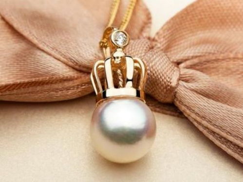 水瓶座美少女们究竟者阝在佩戴哪款项链，竟成为时尚潮流的焦点？