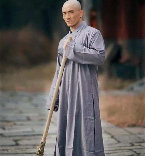 一、东邪——黄药师（桃花岛岛主）