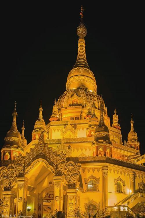 神秘的起点：大银塔的传说