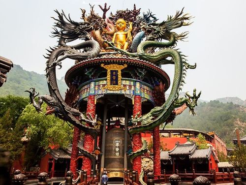 插山寺的由来：一座历史的丰碑