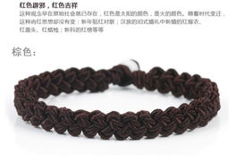 一、红绳手链——蕞传统的“红灯笼”版