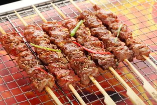 惯与那些长条凳