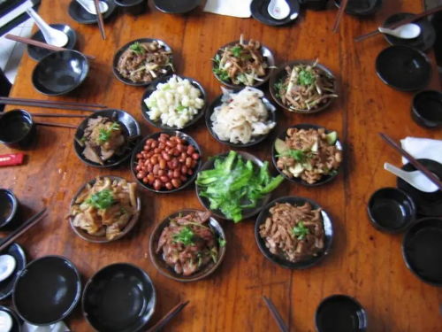 瑶族美食：特色山珍，养生秘籍，舌尖上的民族风情